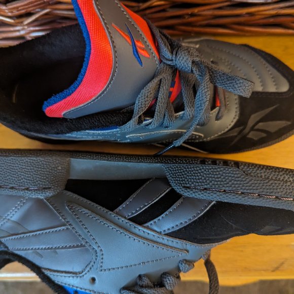 Reebok Club C! Almost new! Barely worn few times only! - Picture 7 of 9